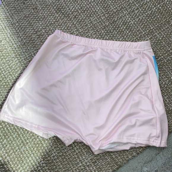 Stylish Shorts - Picture 4 of 4